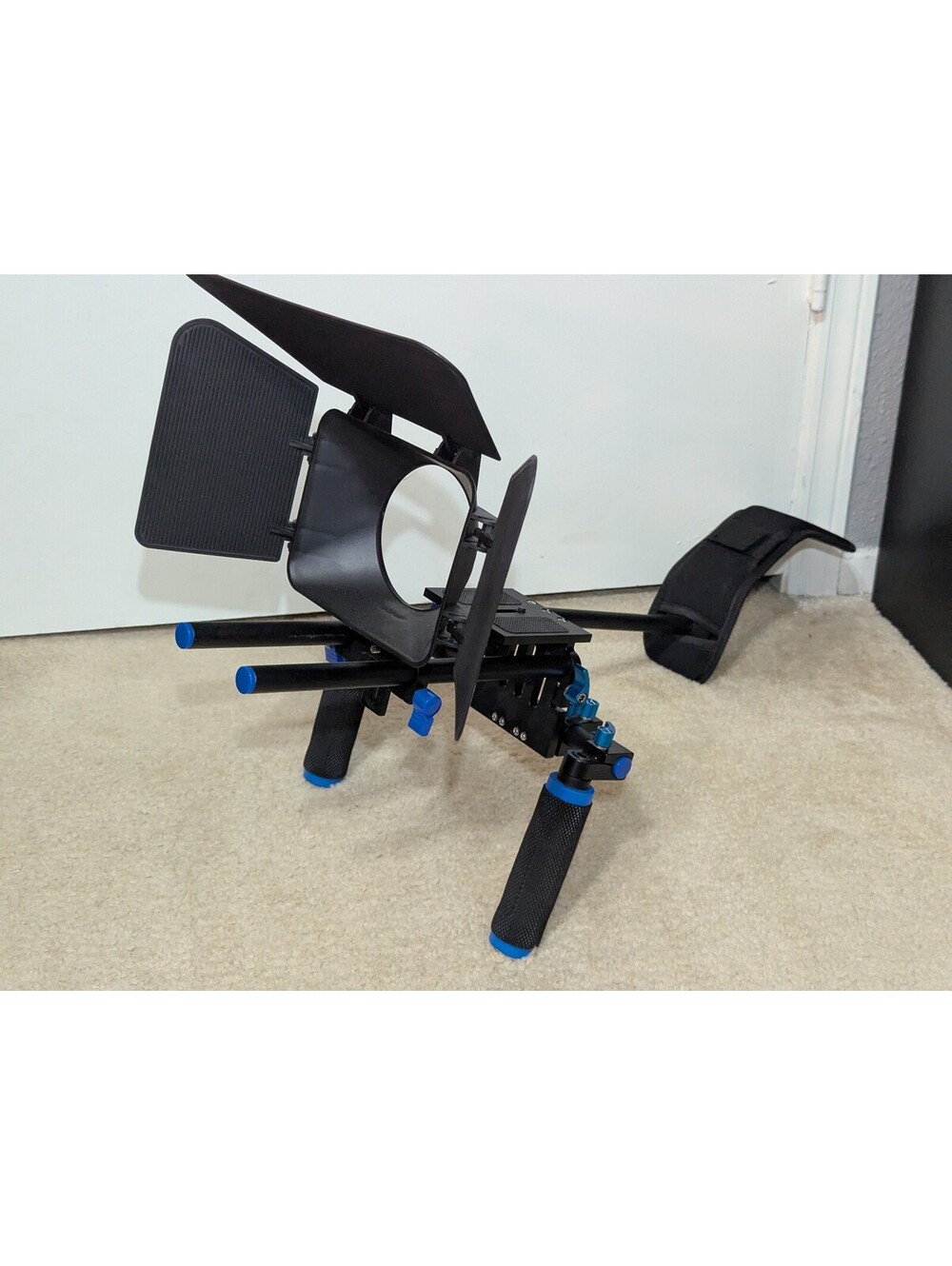 NEEWER Camera Shoulder Rig Kit